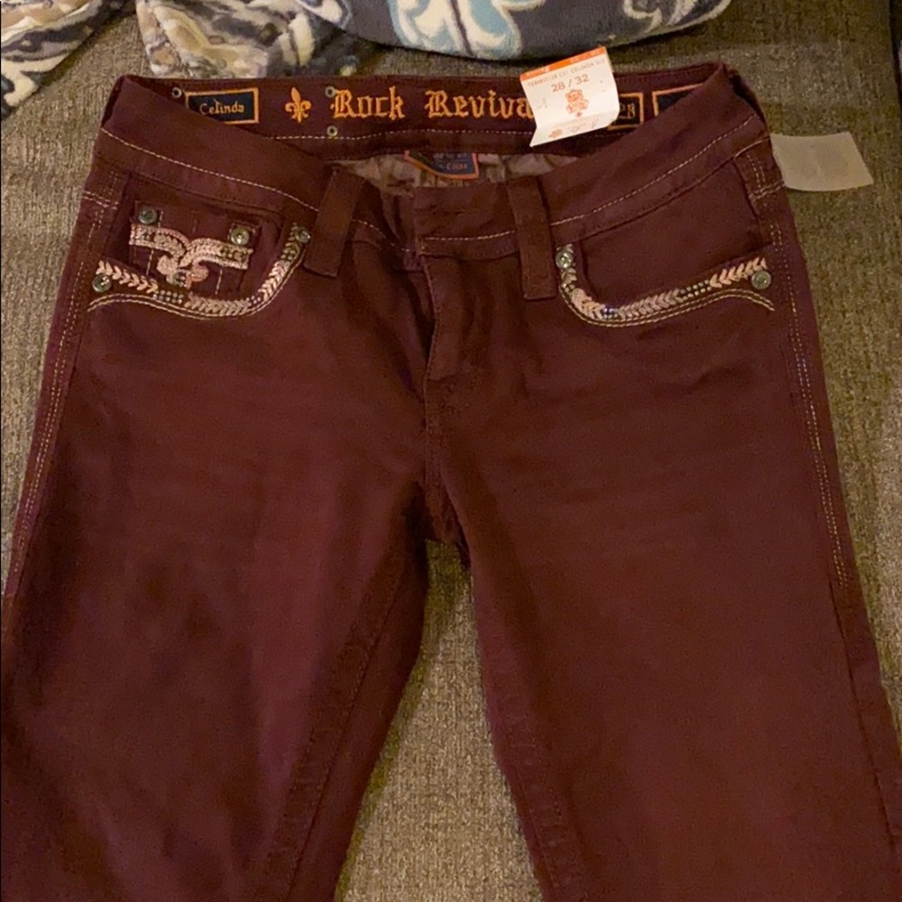 Brand new never worn Rock revival skinny jeans
